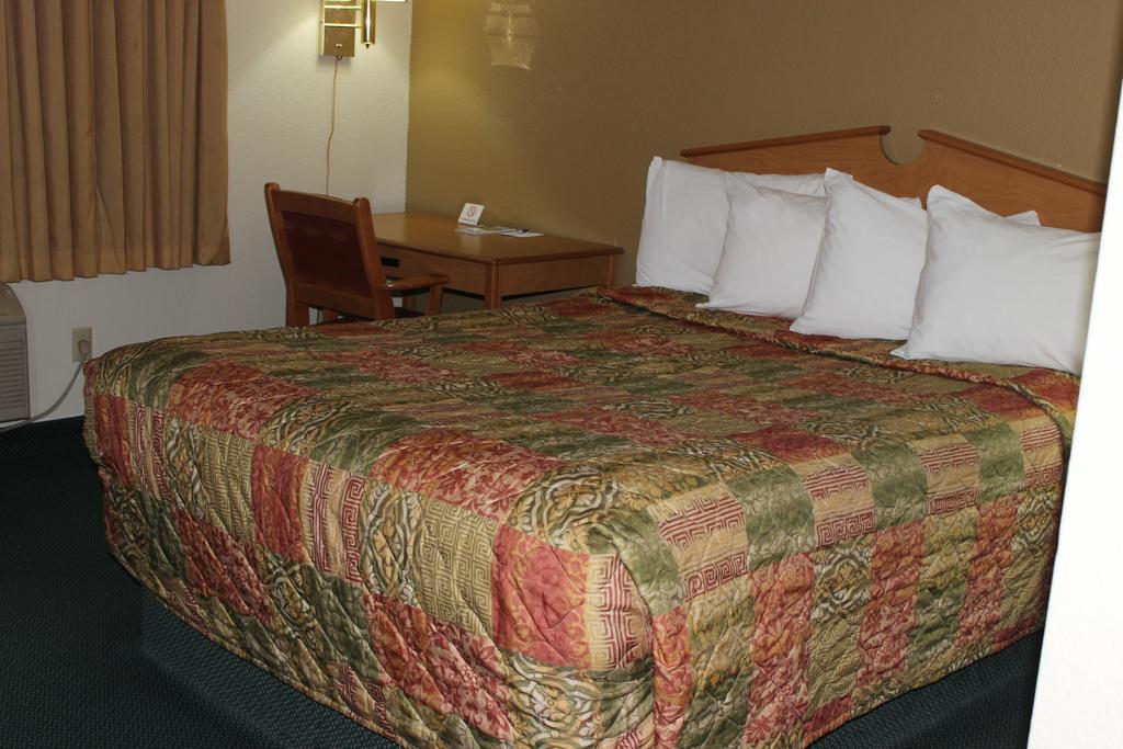 Americas Best Value Inn Гранд-Форкс Экстерьер фото