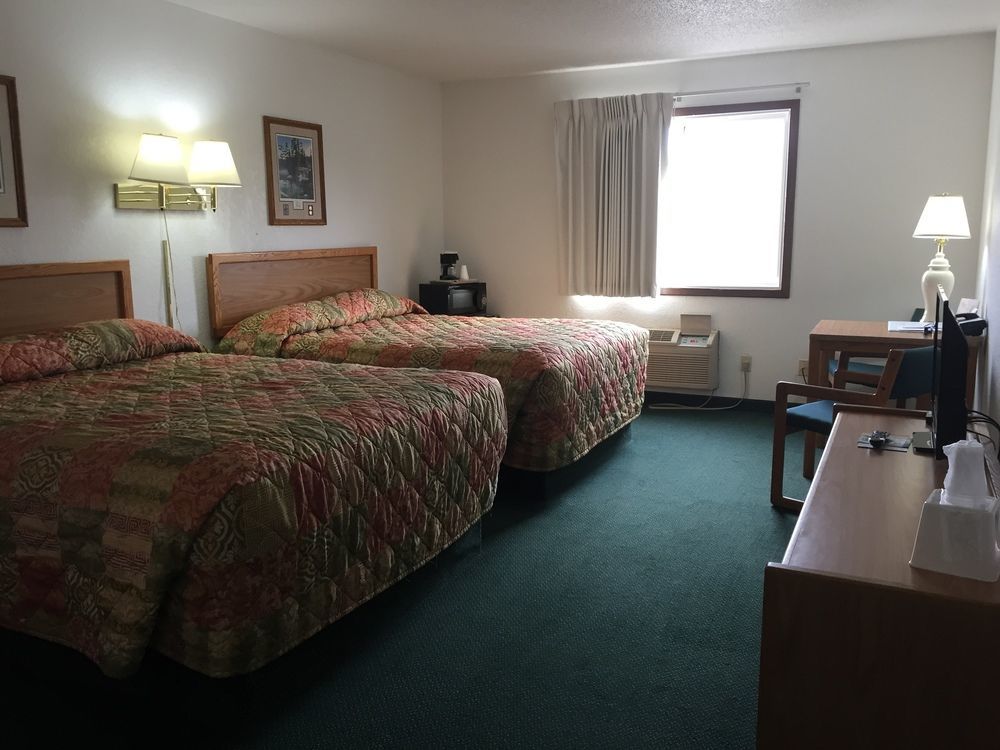 Americas Best Value Inn Гранд-Форкс Экстерьер фото