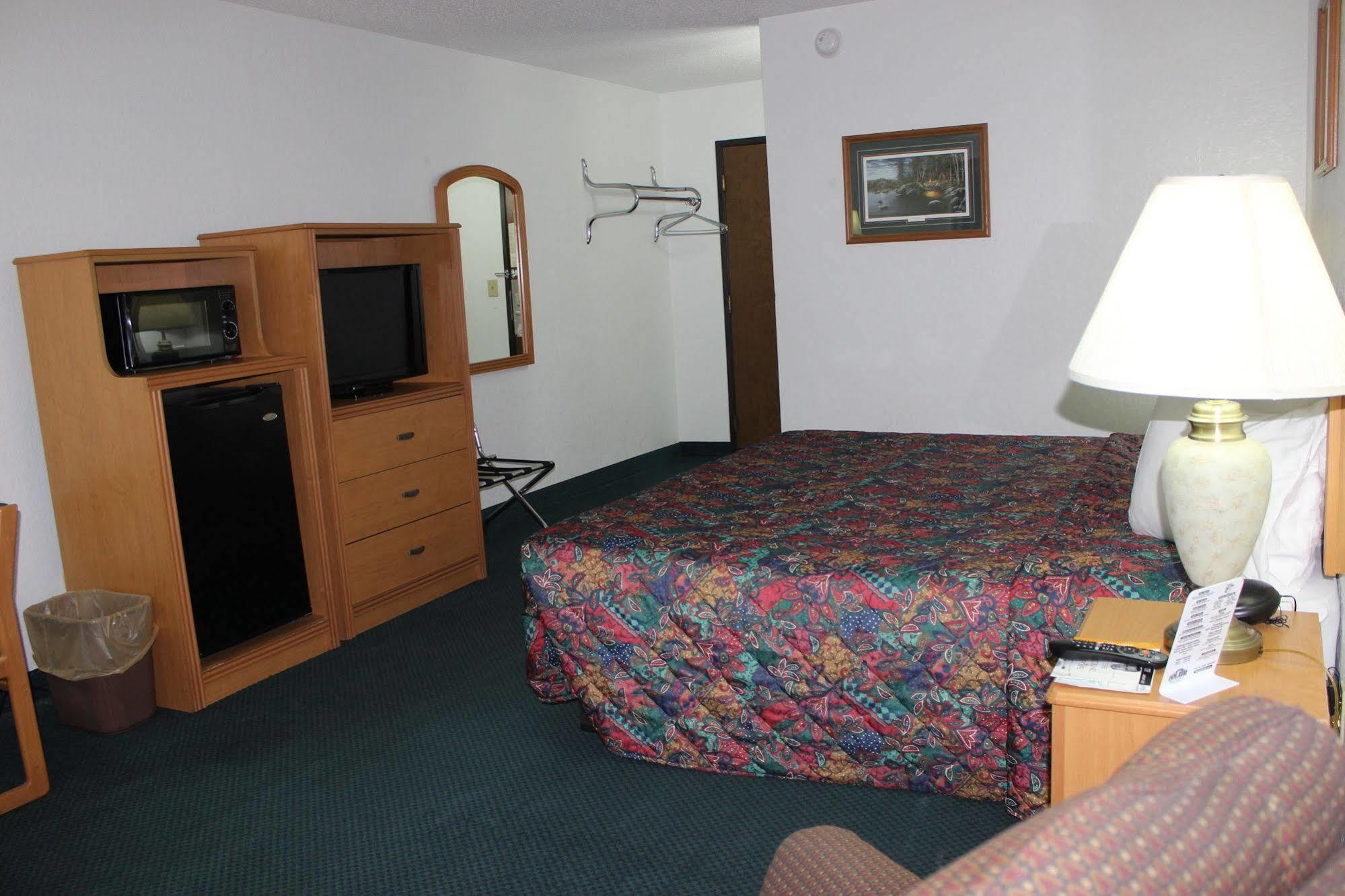 Americas Best Value Inn Гранд-Форкс Экстерьер фото