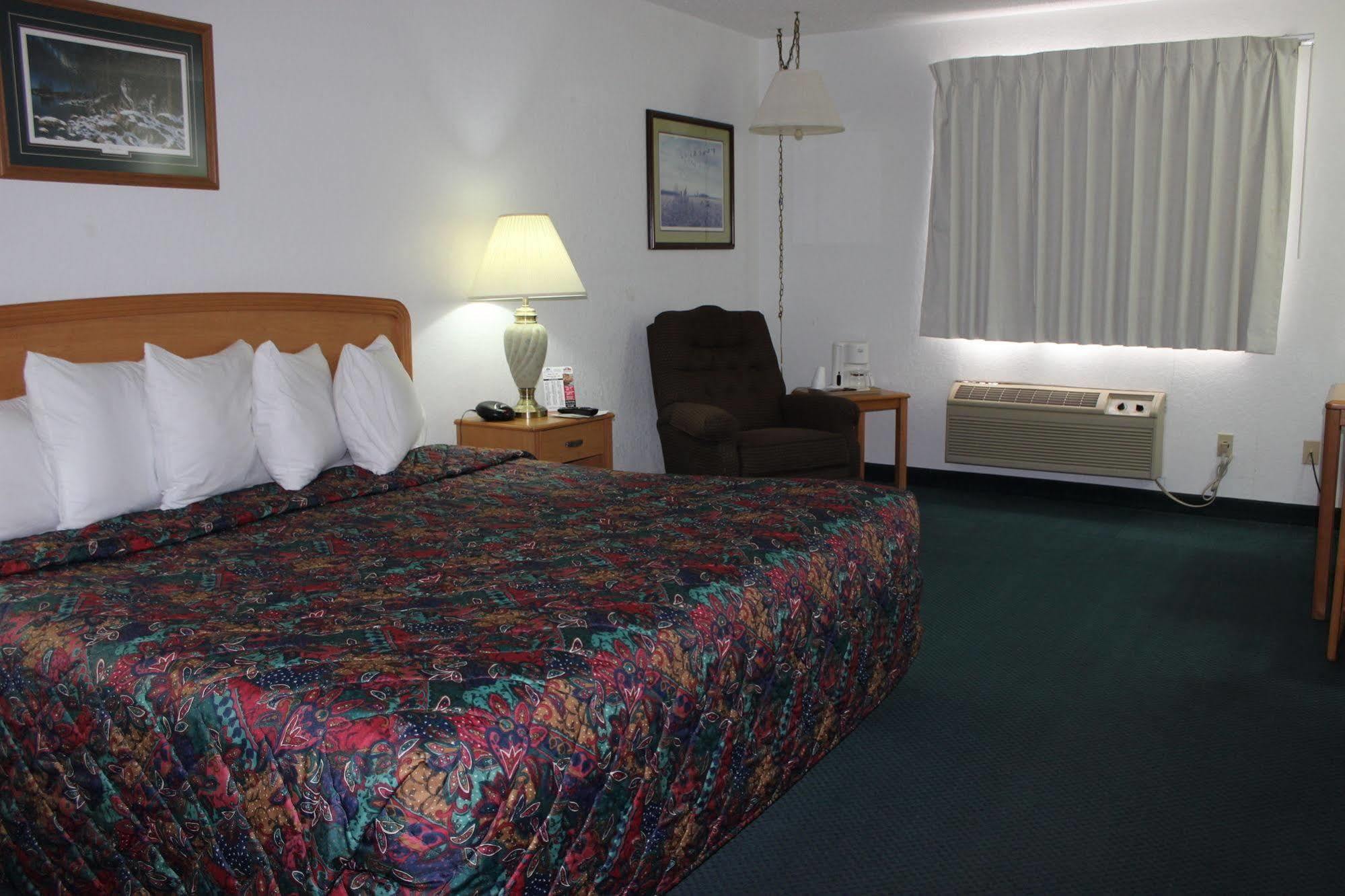 Americas Best Value Inn Гранд-Форкс Экстерьер фото