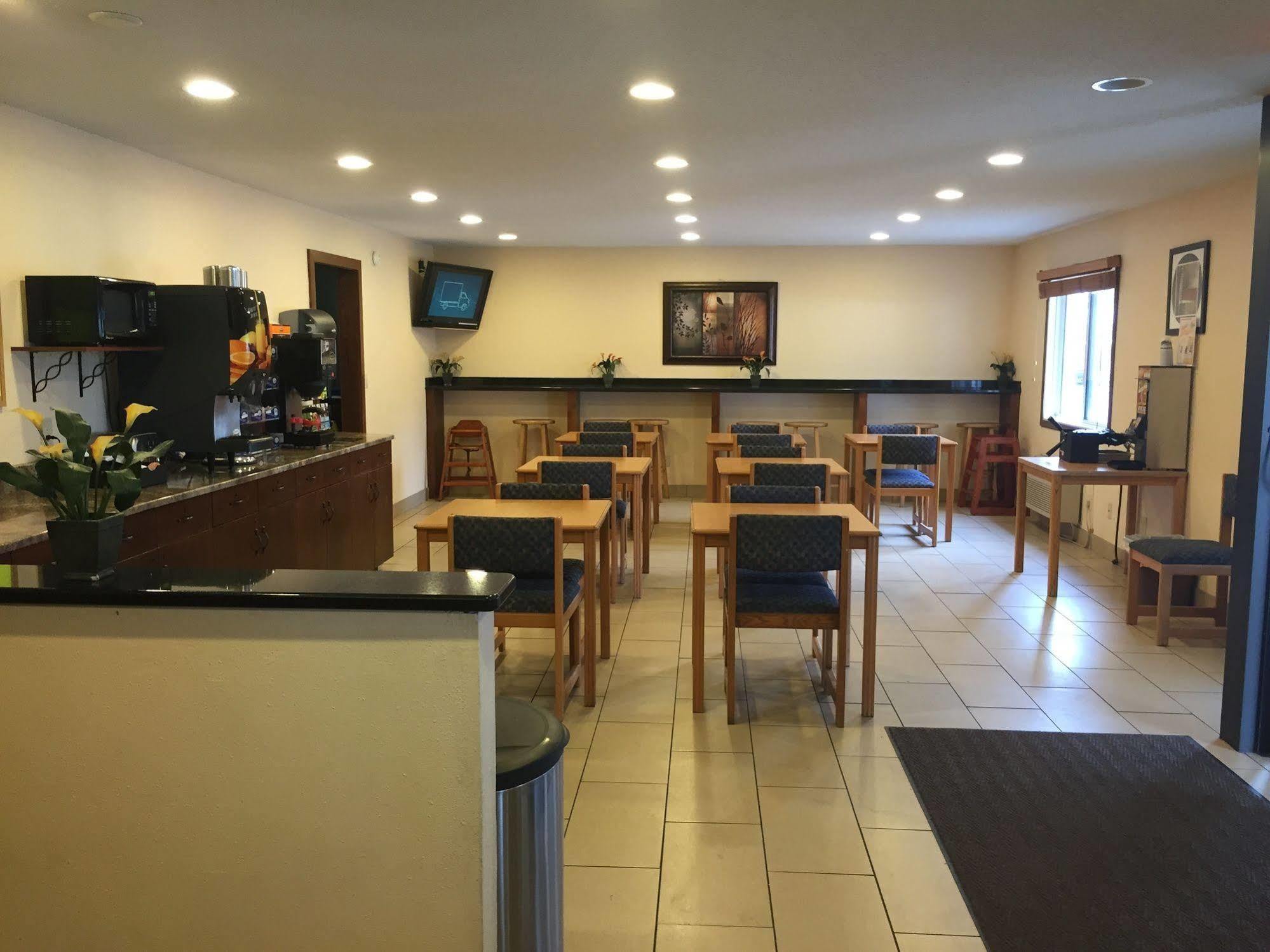Americas Best Value Inn Гранд-Форкс Экстерьер фото