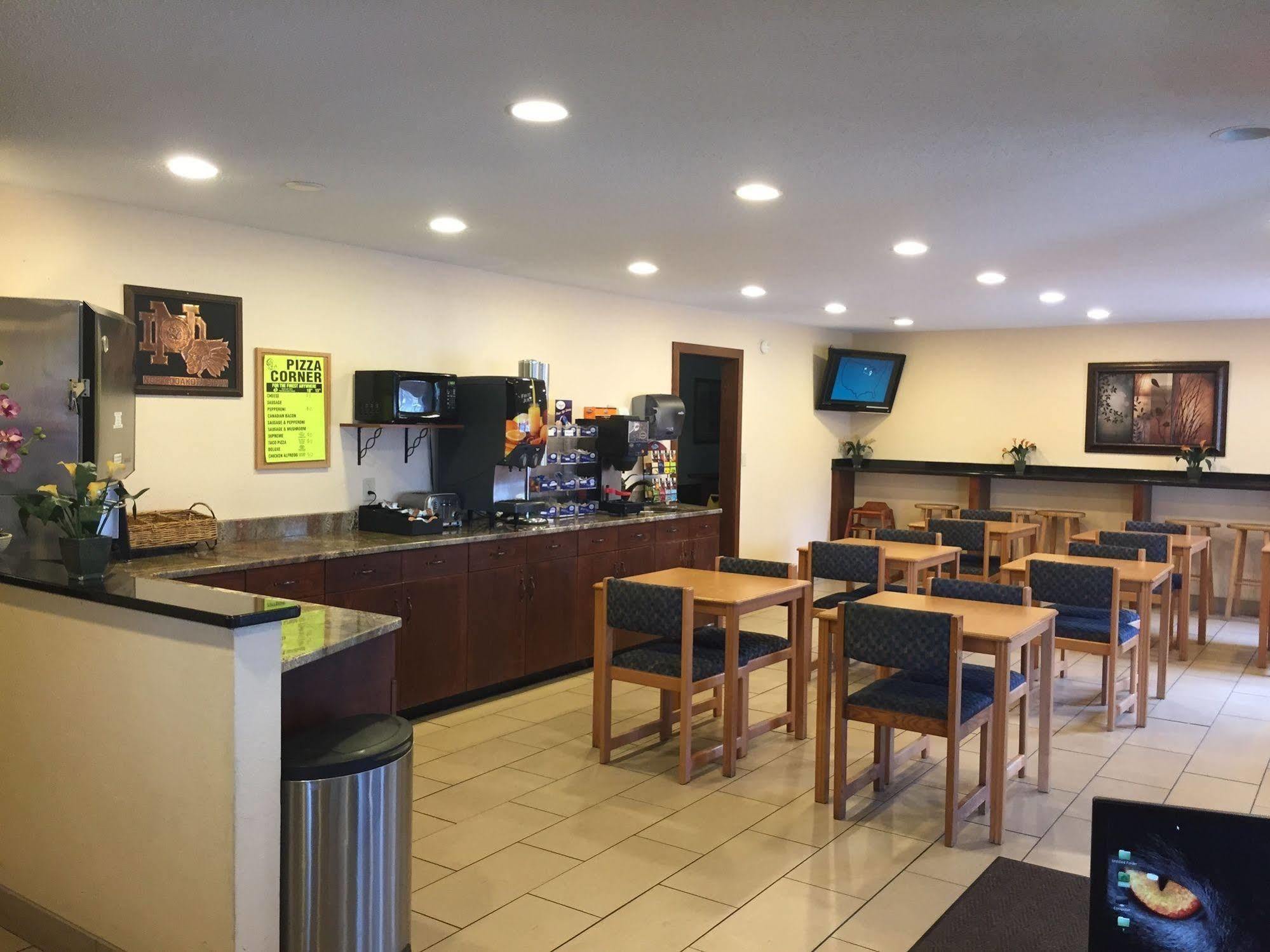 Americas Best Value Inn Гранд-Форкс Экстерьер фото